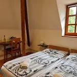 Tulipanvendeghaz Gasthof Keszthely
