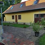 Gasthof Tulipanvendeghaz 3*