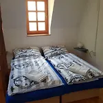 Tulipanvendeghaz Gasthof 3*