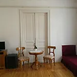 Tulipanvendeghaz 3*