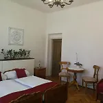 Tulipanvendeghaz Gasthuis Keszthely