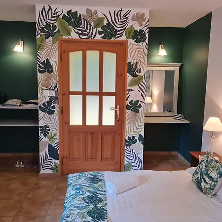 Tulipánvendégház Casa de hóspedes