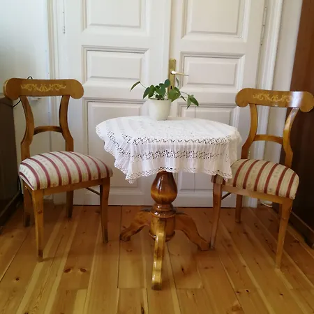 Tulipanvendeghaz Guest house Keszthely