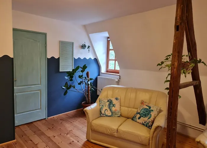 Tulipanvendeghaz 3* קסזטלי