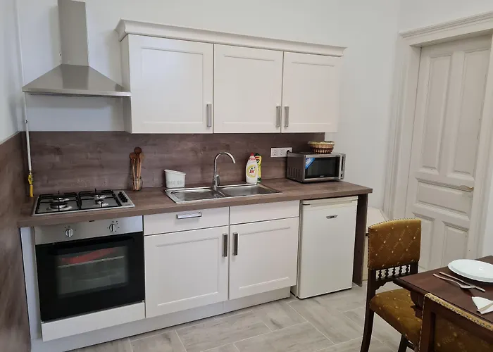 בית הארחה Tulipanvendeghaz