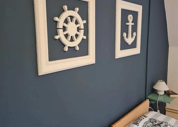 Tulipanvendeghaz 3* קסזטלי