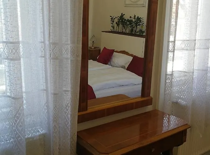 Tulipanvendeghaz בית הארחה קסזטלי