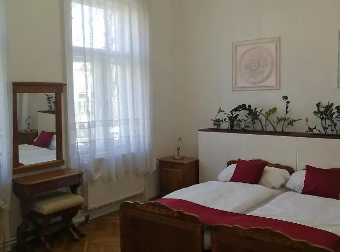 Tulipánvendégház 3*